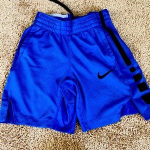 Boys size 7 Nike shorts